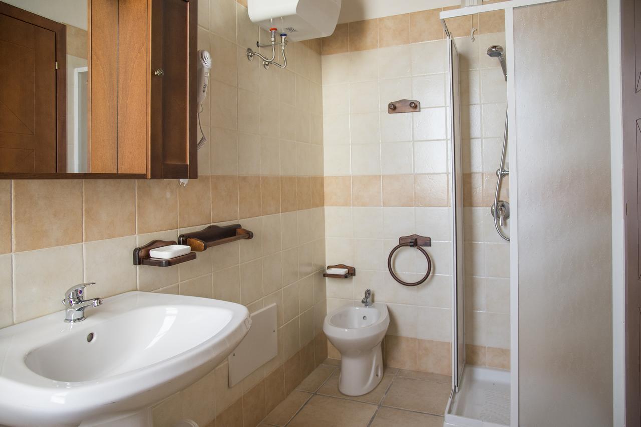 Albergo Diffuso Il Mandorlo Baressa Habitación foto
